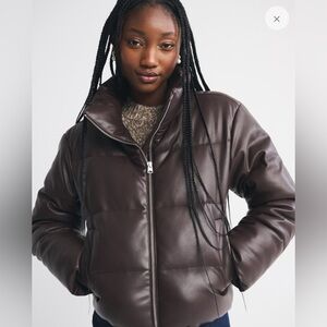 Abercrombie & Fitch Diamond Quilted Vegan Leather Oversized Puffer Coat Women M